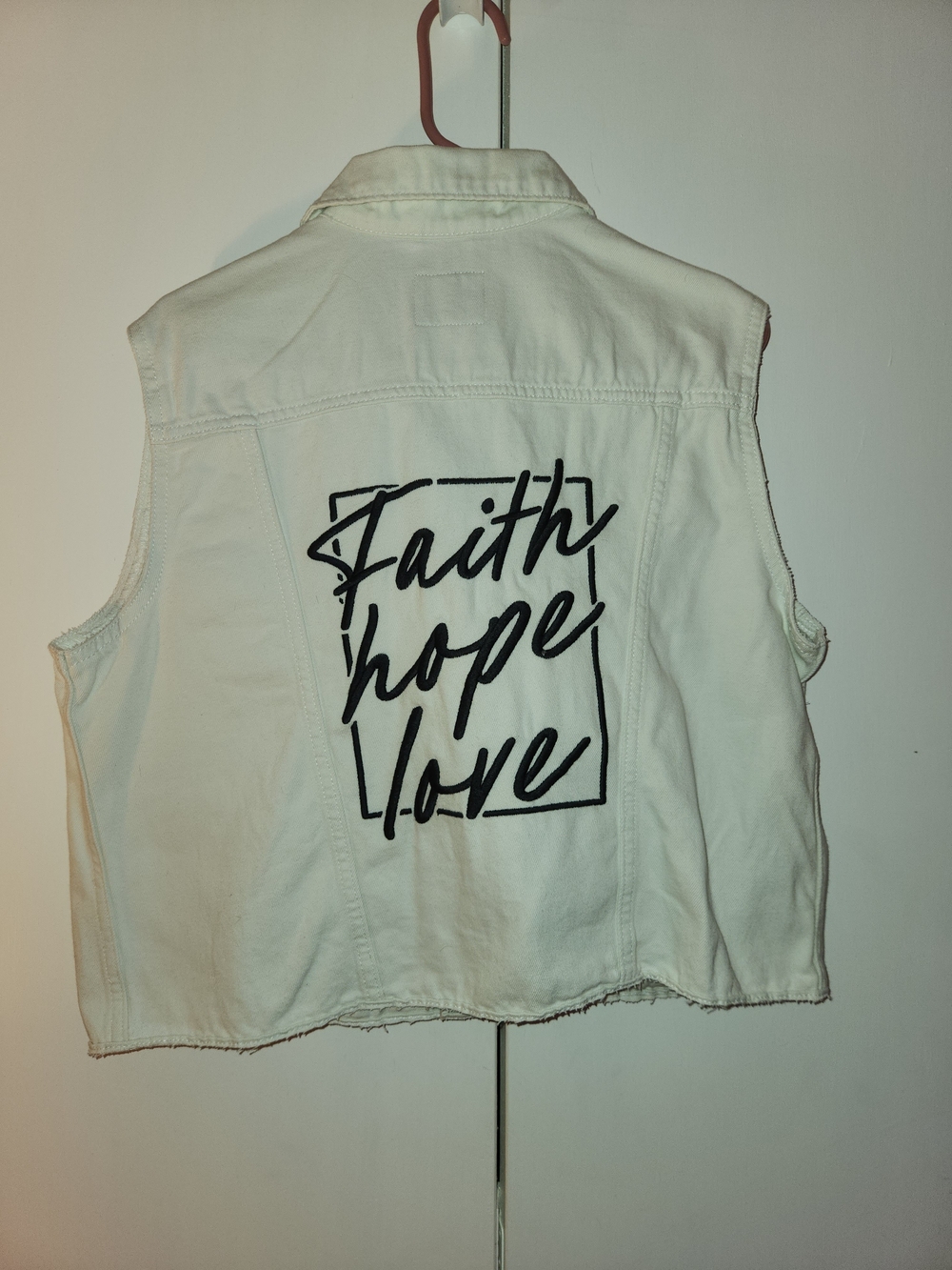 Sleeveless White Denim Vest with Black 'Faith Hope Love' Graphic